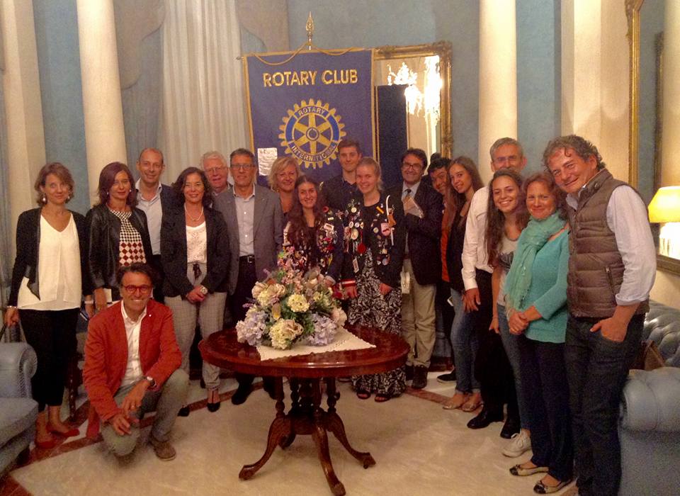 12118921_10206952789852155_8704730993242778030_n